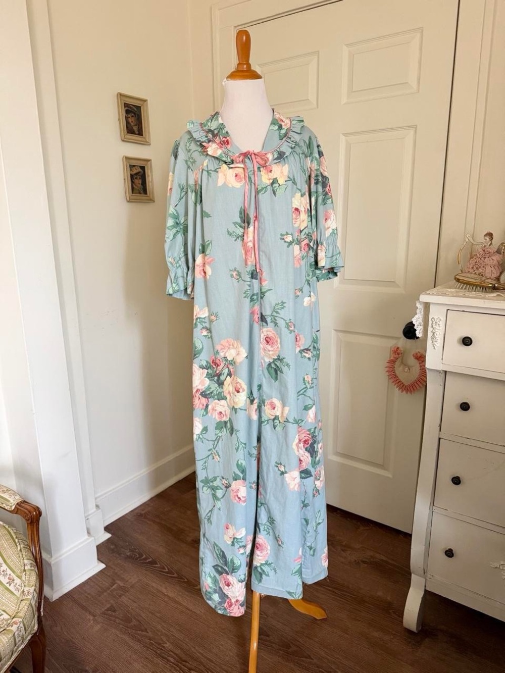Vintage 1980s Shabby Chic Romantic Floral Rose Cotton Dressing Robe Housecoat